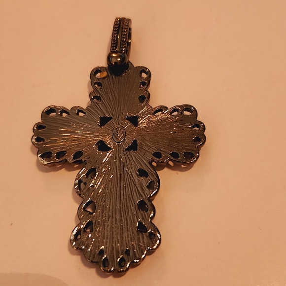 Cross pendant add on - Picture 3 of 6
